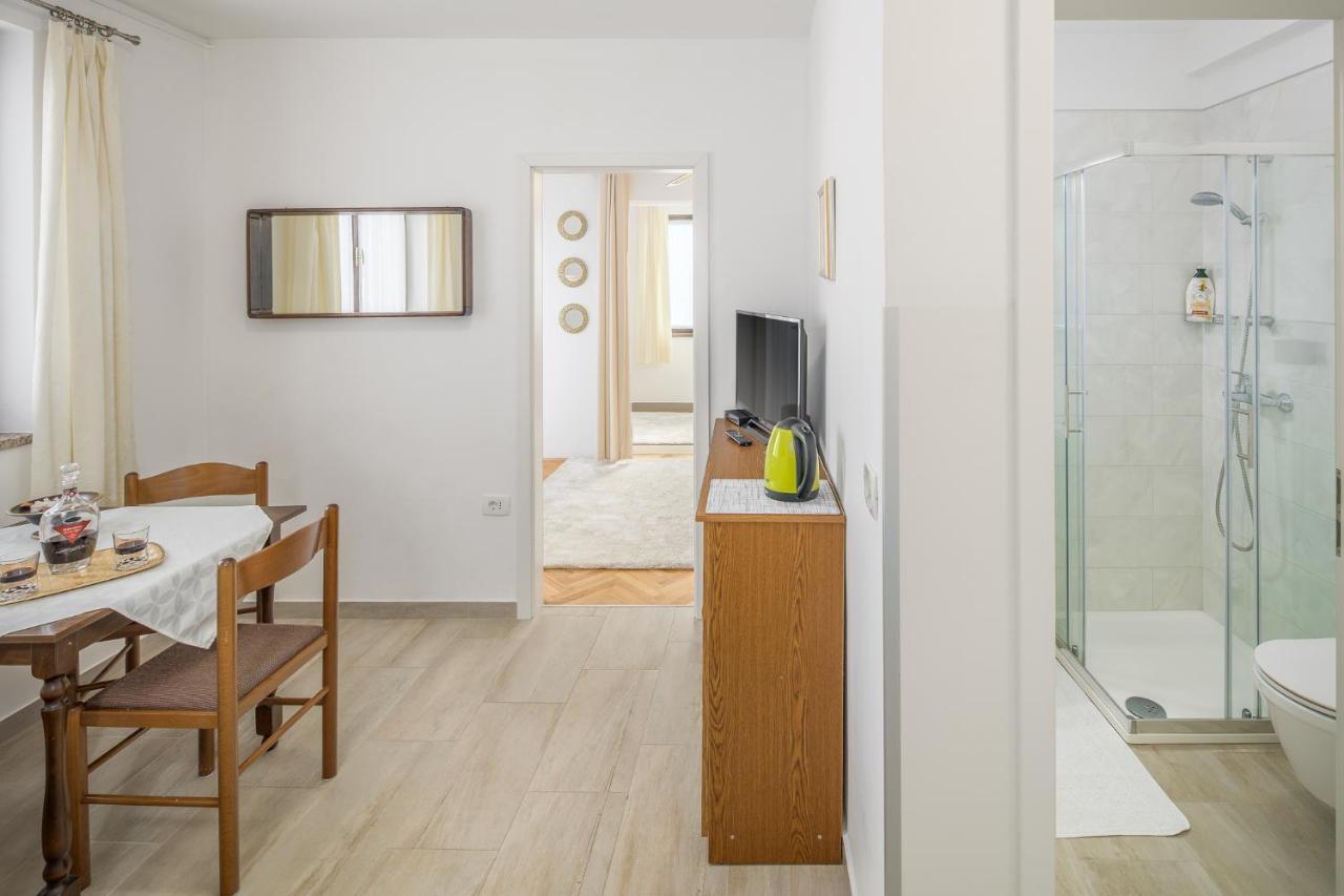 פורץ Apartments Villa Katana מראה חיצוני תמונה