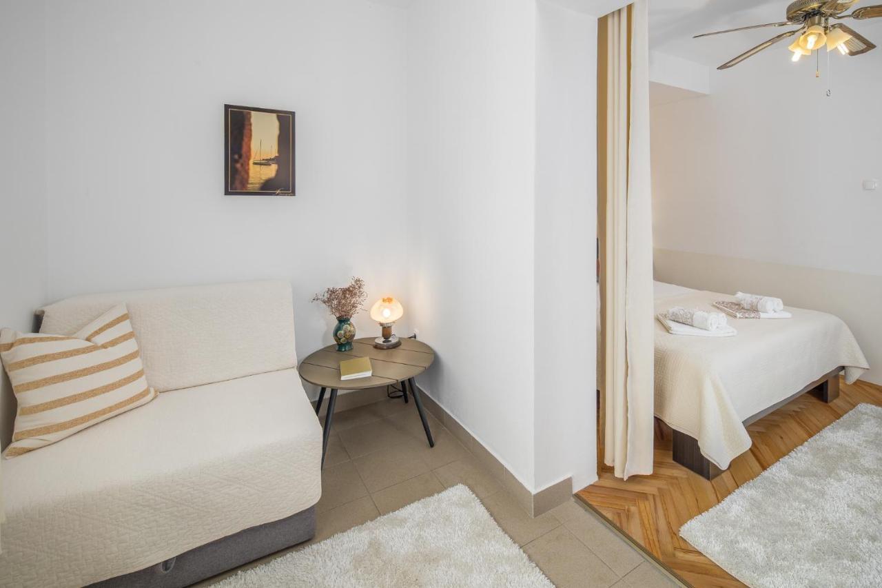 פורץ Apartments Villa Katana מראה חיצוני תמונה